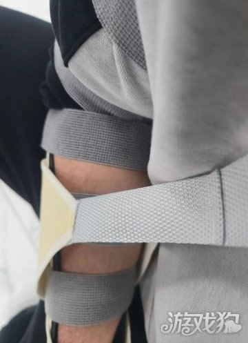 《鸣潮》吉祥物大傻椿活动掰手腕 竟把粉丝干骨折